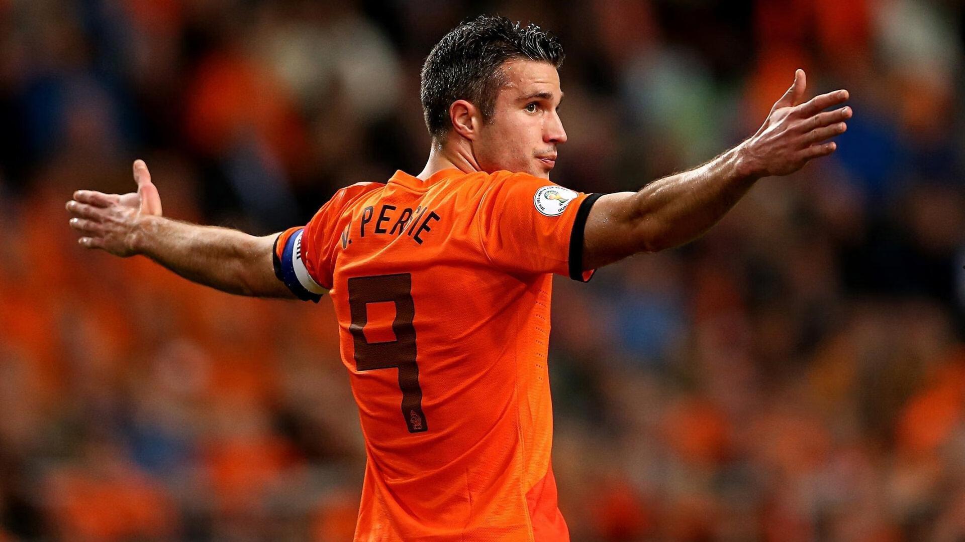 模特妻子离曼赴土引发关注，奥纳纳场内外压力几何？