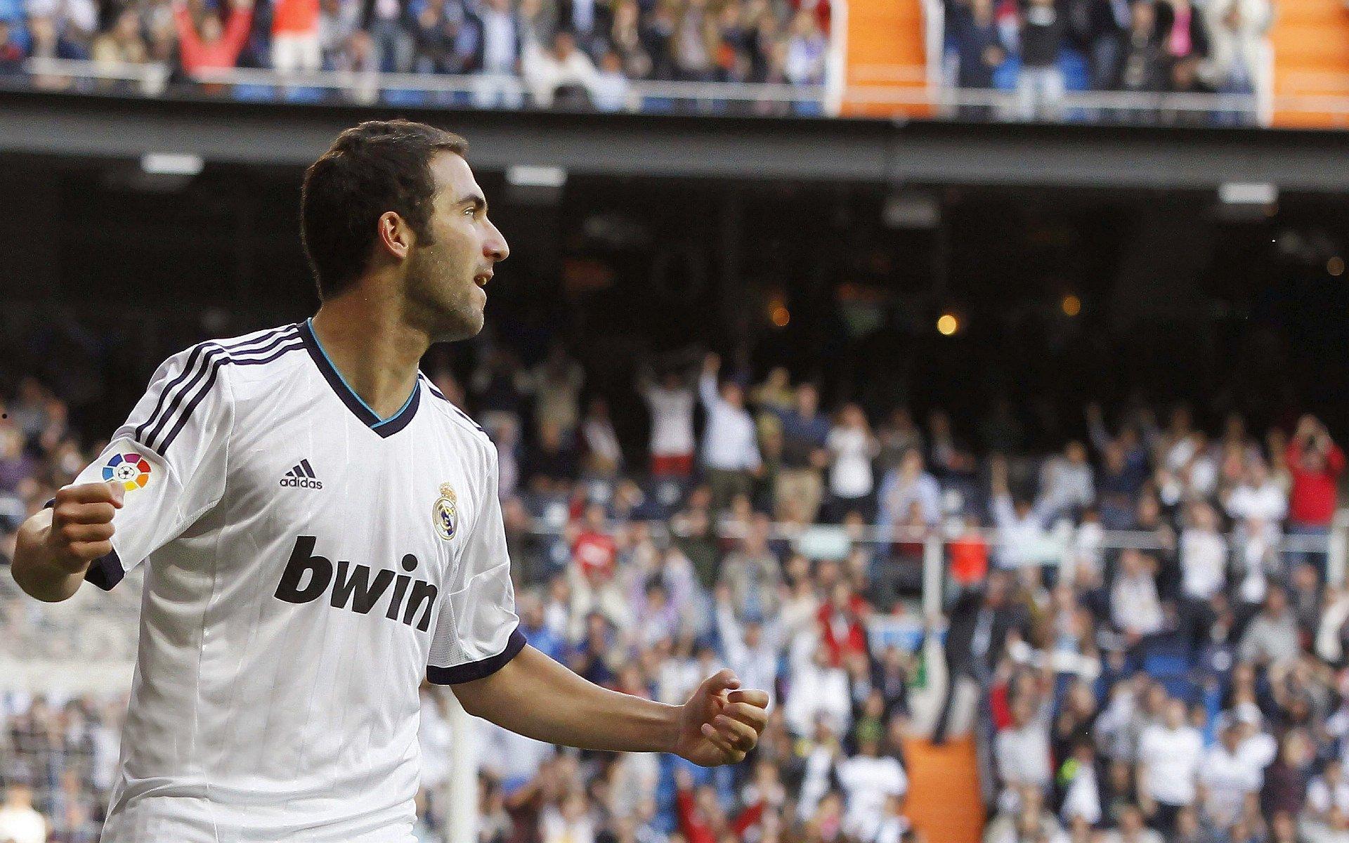 非媒聚焦，欧洲豪门球探网络锁定克罗地亚新星利亚姆-坎特，曼联加入U16中卫争夺战