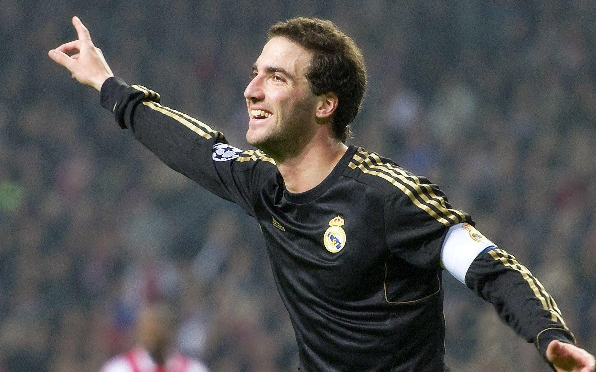 阿隆索离任皇马即引英超争抢 利物浦领跑竞逐 1.4亿爱徒维尔茨成关键筹码